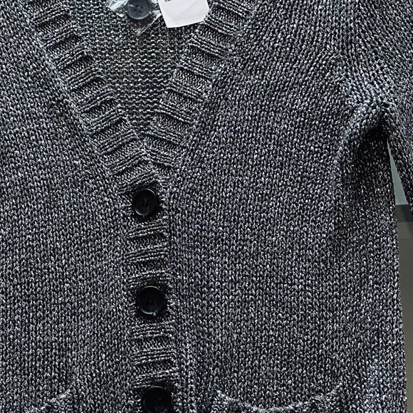 Jcrew gray/silver cardigan.Excellent condition with tags and original buttons, S - Picture 5 of 5